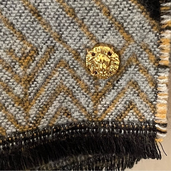 Anne Klein Wrap - Picture 4 of 6